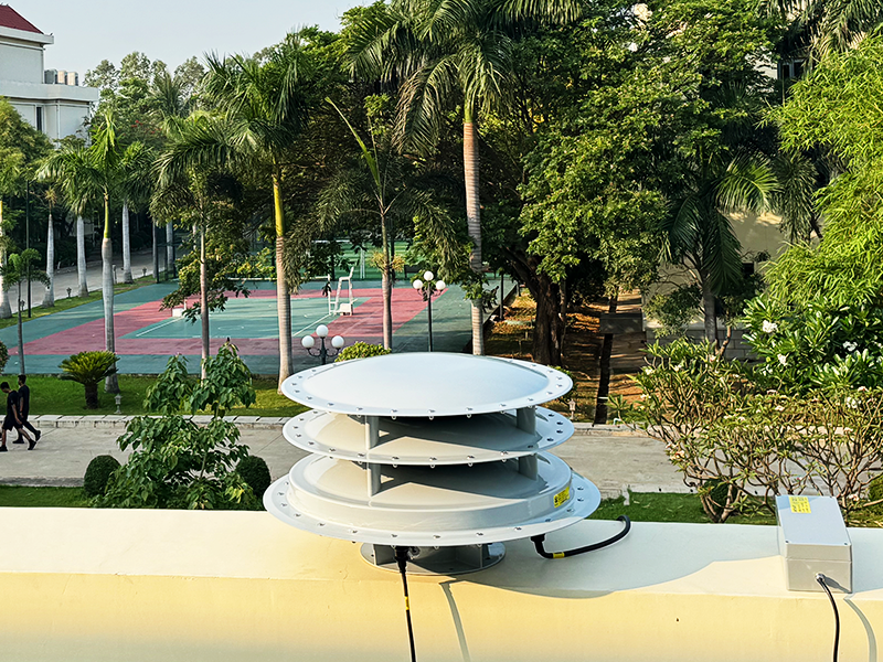 What Benefits Do Omni-Directional Speakers Offer for Emergency Broadcasting?